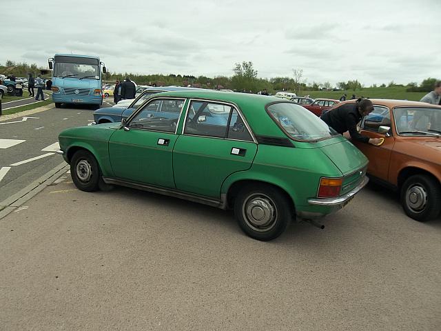 100 0571